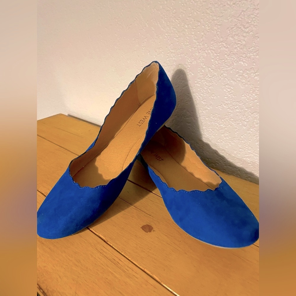 NWOT Size 7M Blue Nine West Ballet Flats
